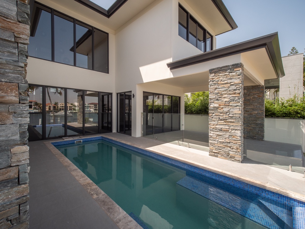 Budds Beach Pool — Surfers Paradise